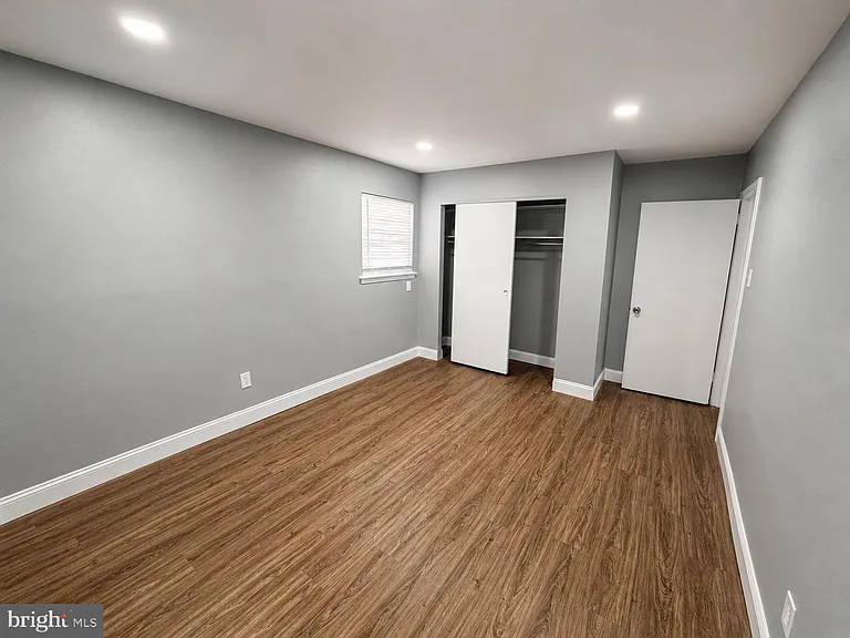 2216 Hoffnagle St — Photo 6