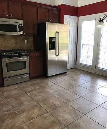 5th image of 2455 Natoma Ct SE
