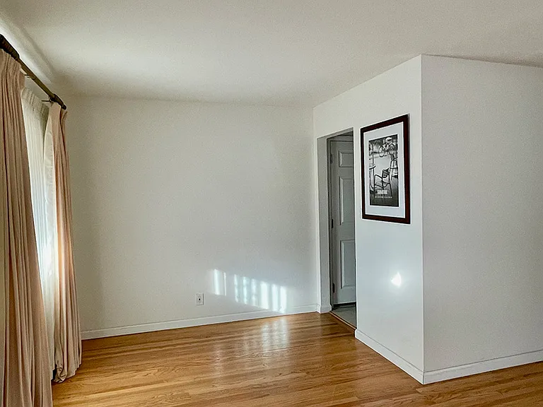 1114 S Stelling Rd — Photo 5