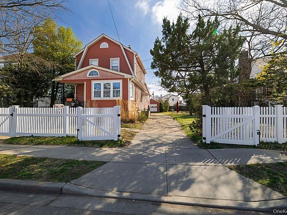 2nd image of 35 Alice Court