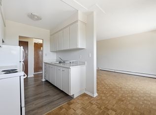 Sherwood Manor, Hamilton, ON L8T 1T2