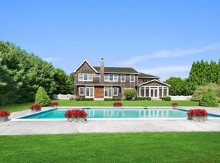 14 Parrish Pond Ln, Southampton, NY 11968