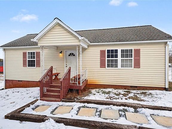 2nd image of 129 Howardtown Cir