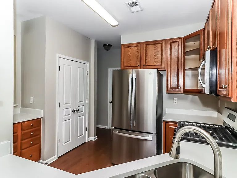 1610 Bitter Creek Dr — Photo 8