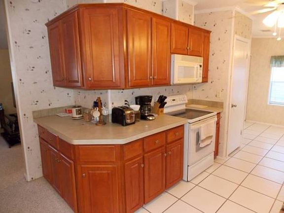 5th image of 1759 Balsam Ave