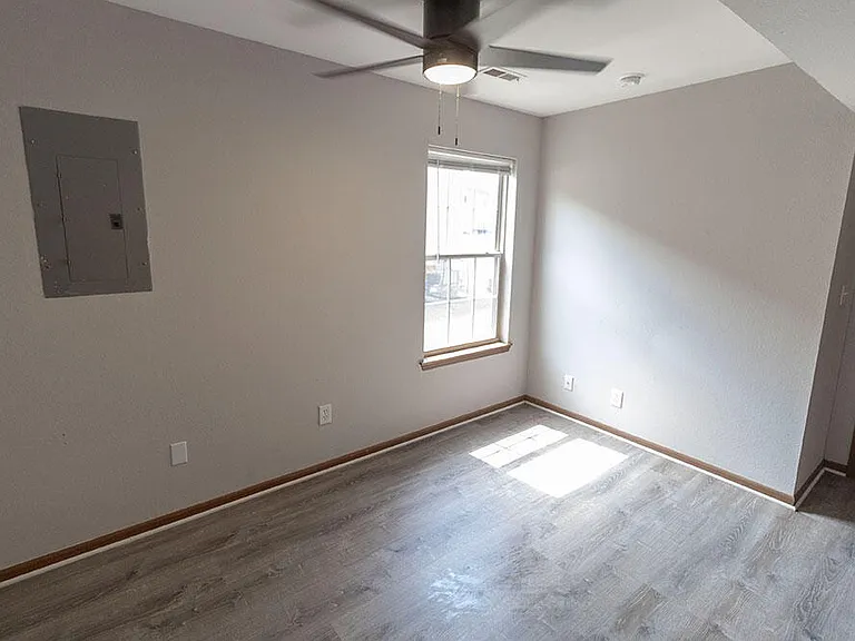 1507 Bodie Dr — Photo 13