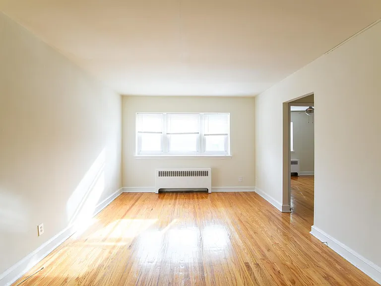 353 W Mount Airy Ave — Photo 21