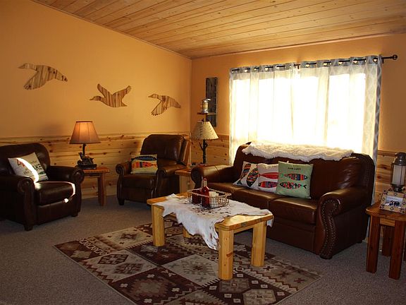 4th image of 1130 Lassen View Dr