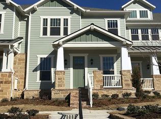 1121 Water St, Carrollton, TX 75007