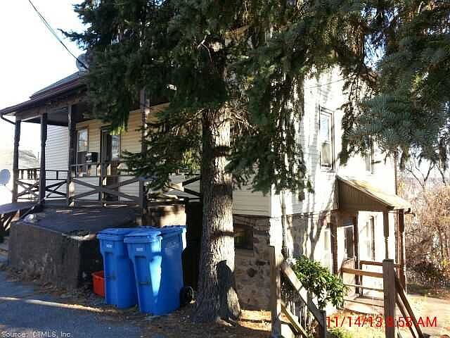 2nd image of 449 Wilson St