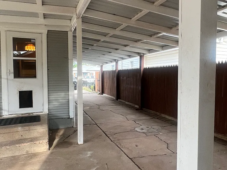 900 S Alabama St — Photo 16