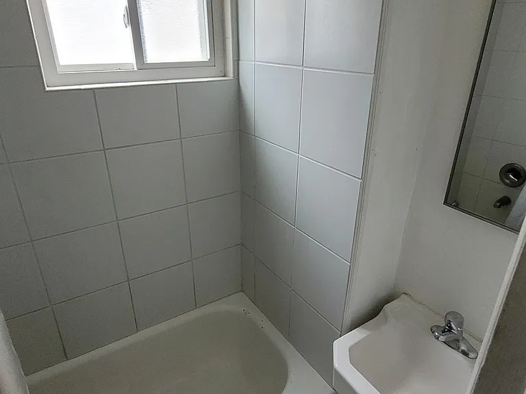 311 E Roosevelt Ave — Photo 6