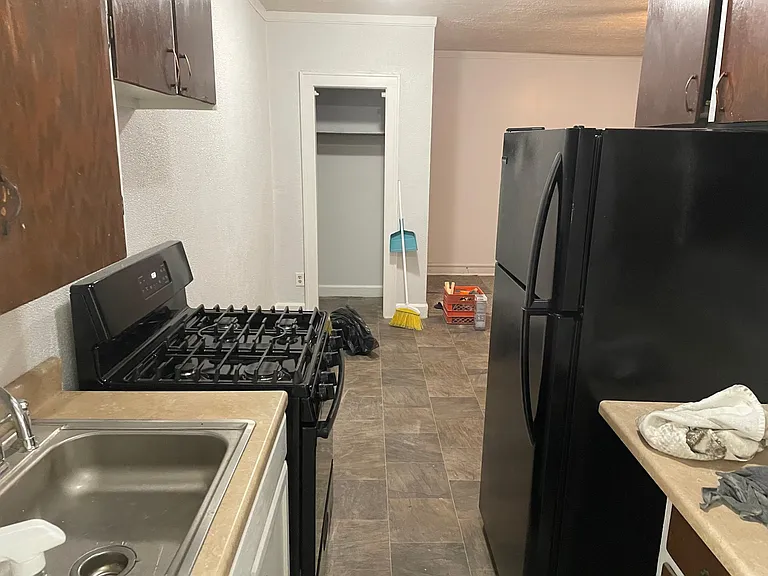 910 Clement St #1 — Photo 3