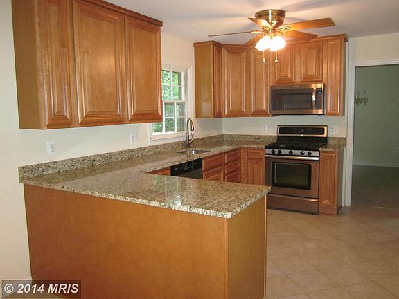 5th image of 10057 Maclura Ct