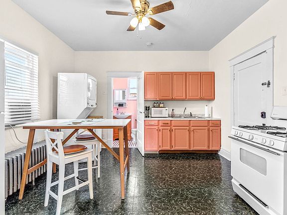 4th image of 5207 Daggett Ave #2F