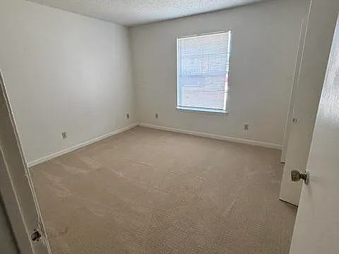 4803 Rainbow Circle — Photo 4