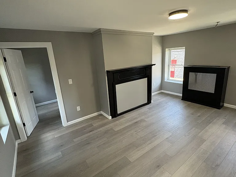 662 2nd Ave #4 — Photo 8