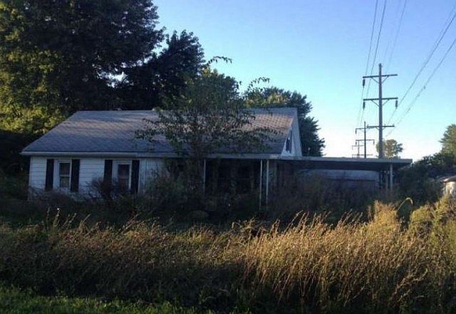 2nd image of 501 Madison St