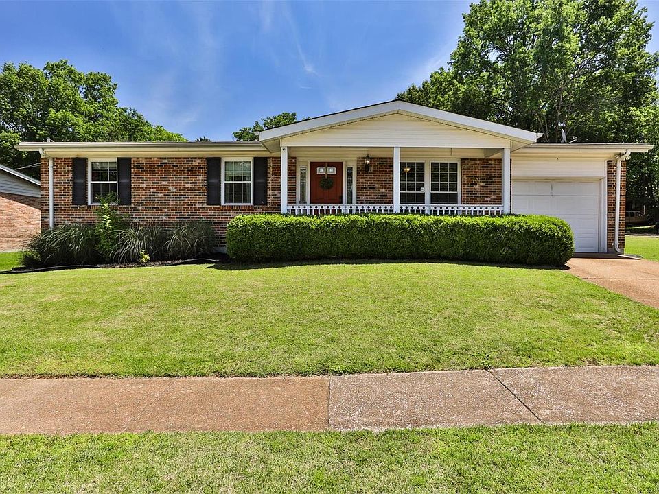 1st image of 1204 Eagleshire Dr
