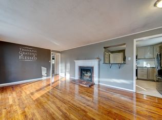 26 Pine Grove Rd, Bloomfield, CT 06002