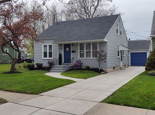 20 Morton Dr, Amherst, NY 14226
