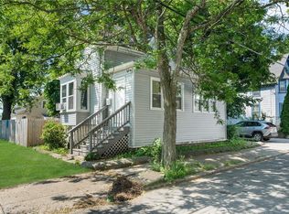 172 Montgomery Ave, Cranston, RI 02905