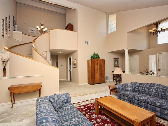 4th image of 3385 Kensington Dr