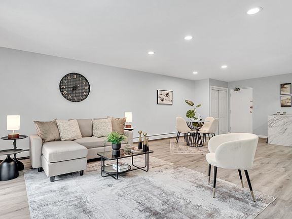 3rd image of 53 Paul St APT 10