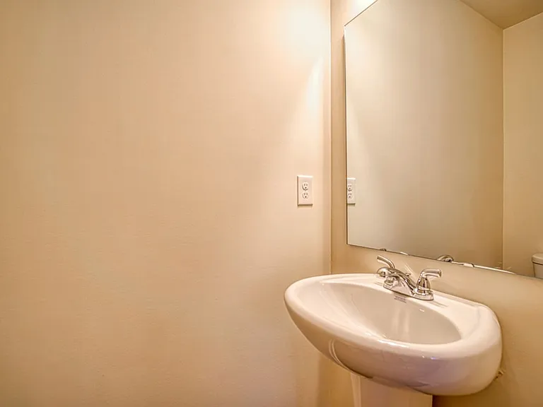 580 Millsgate Cir — Photo 15