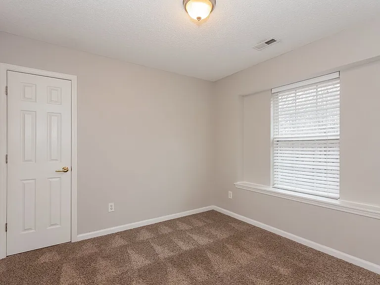 5937 Hedgecrest Pl — Photo 15
