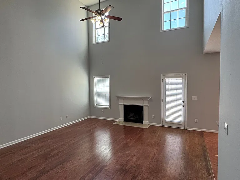 6902 Grand Hickory Dr — Photo 5