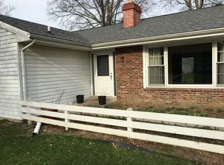 3504 Coventry Cir, Valparaiso, IN 46383