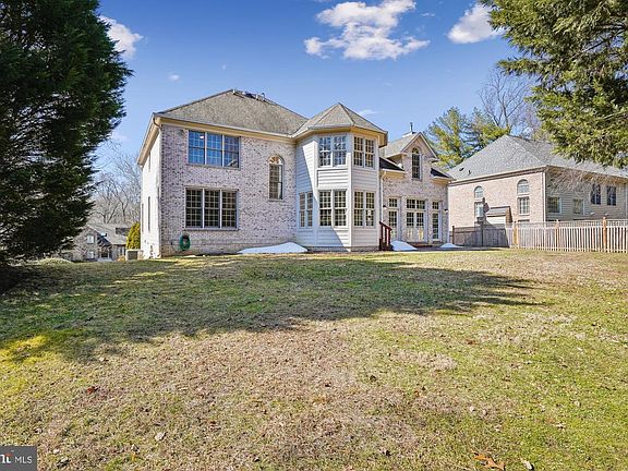 4th image of 7917 Springer Rd