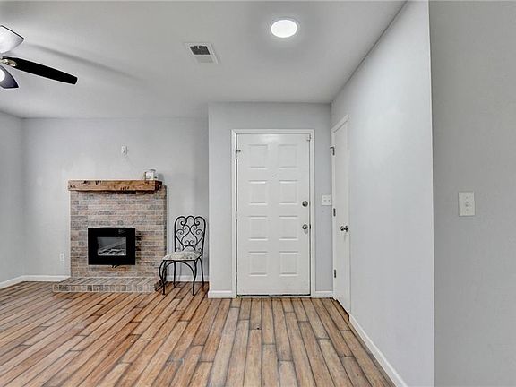 3rd image of 516 Wynnes Ridge Cir SE #516