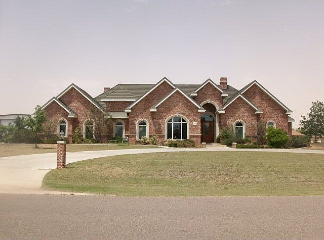 1st image of 200 Bayberry Pkwy
