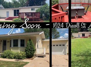 1624 S Driscoll St, Appleton, WI 54914