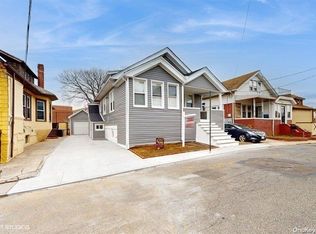 518 Hanson Ct, Far Rockaway, NY 11691