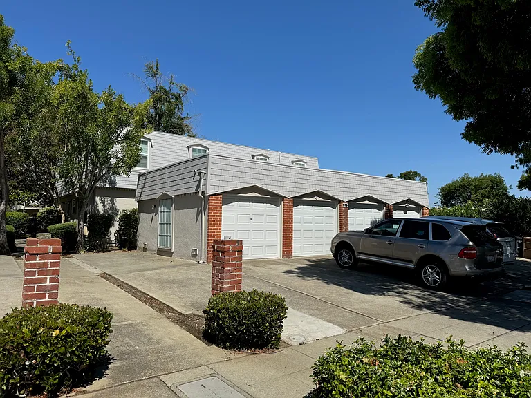 979 Ponderosa Ave #D — Photo 7