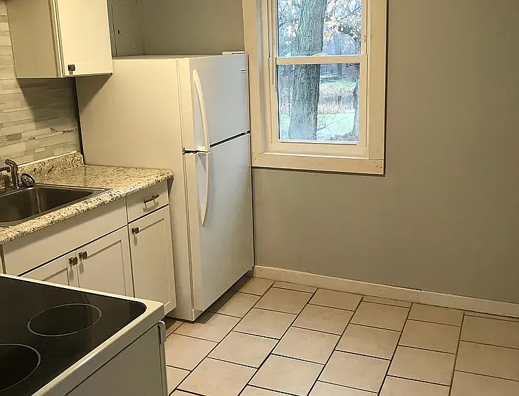 12 Ulster Ave #7 — Photo 7