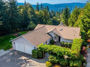 6115 Fitzwater Ln, Bremerton, WA 98312