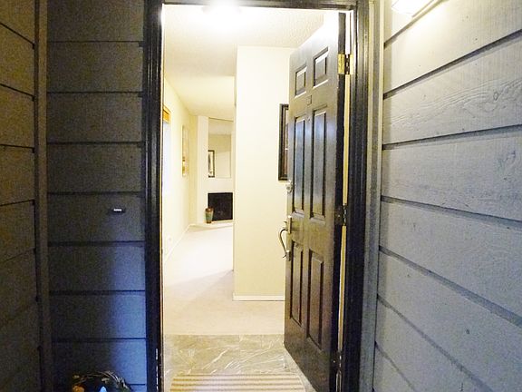 2nd image of 12543 Ne 23rd Place #B1