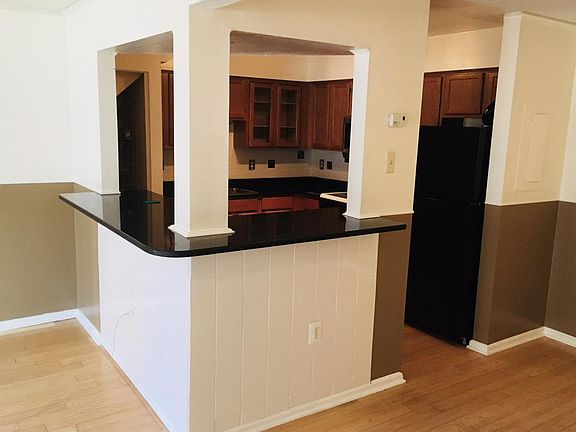 4th image of 7557 Belle Grae Dr
