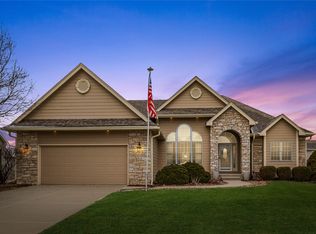 14509 Clearview Ln, Urbandale, IA 50323