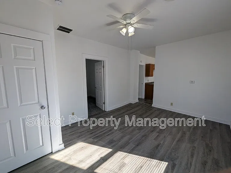 1914 Kentucky Ave #201 — Photo 12