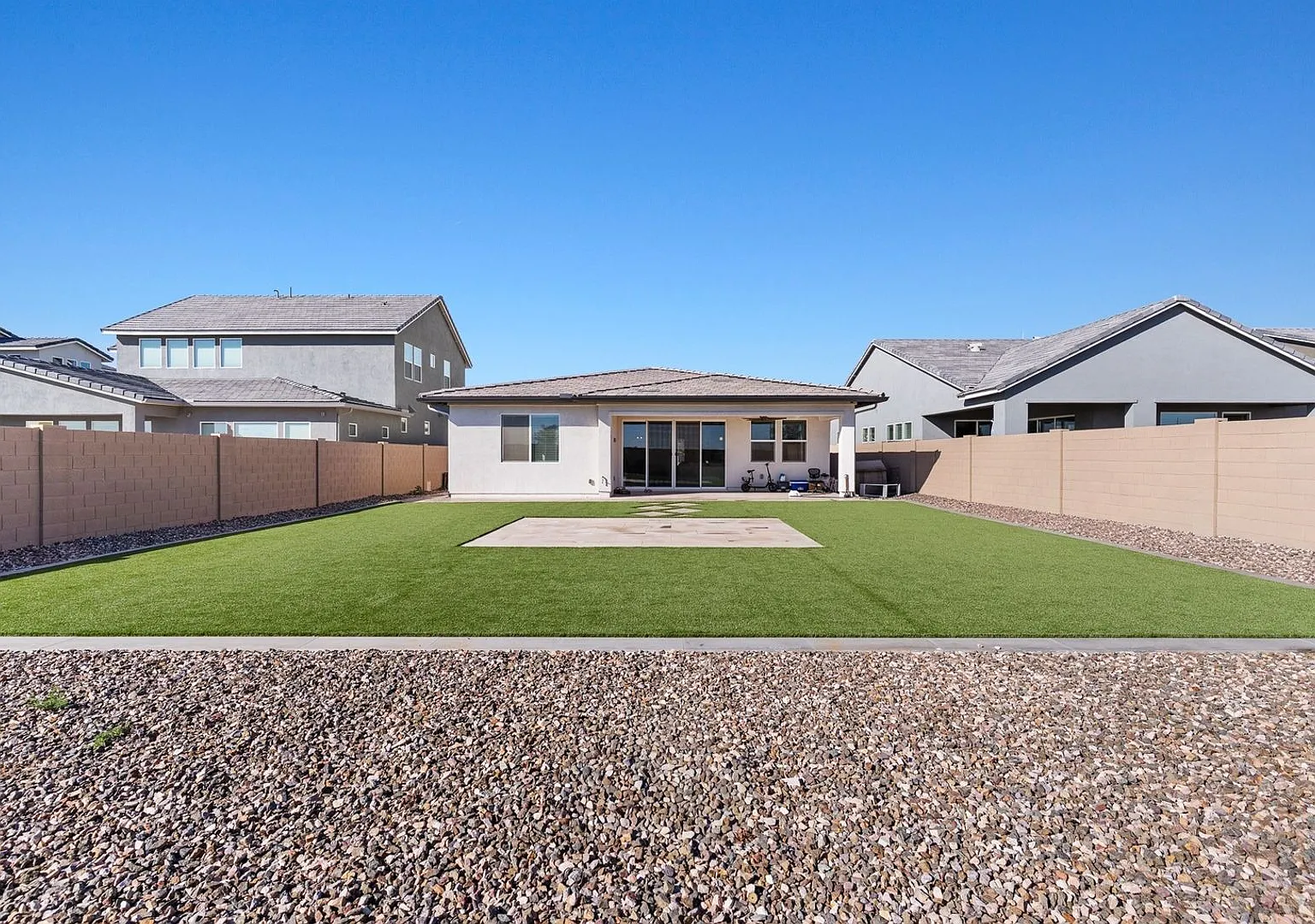 4 Bedroom Single Family Home in Surprise — Photo 3