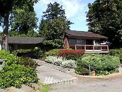 5651 42nd Avenue W photo 1