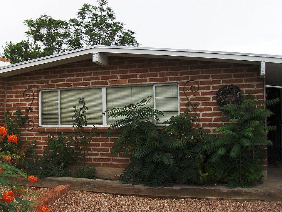 Welcome to 2232 E. Glenn St.