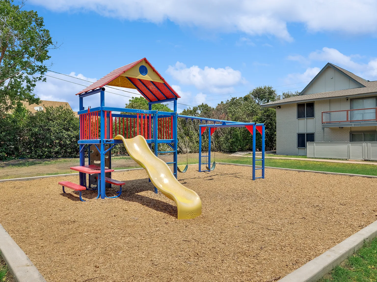 Bent Creek Apartments — Photo 4