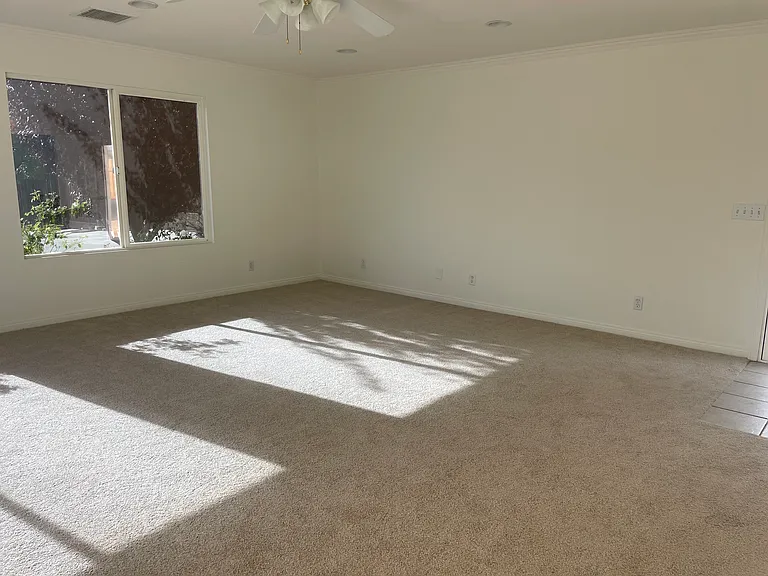 21285 Shoemaker Ln — Photo 2