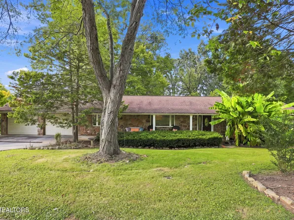 131 Cumberland View Dr, Oak Ridge, TN 37830